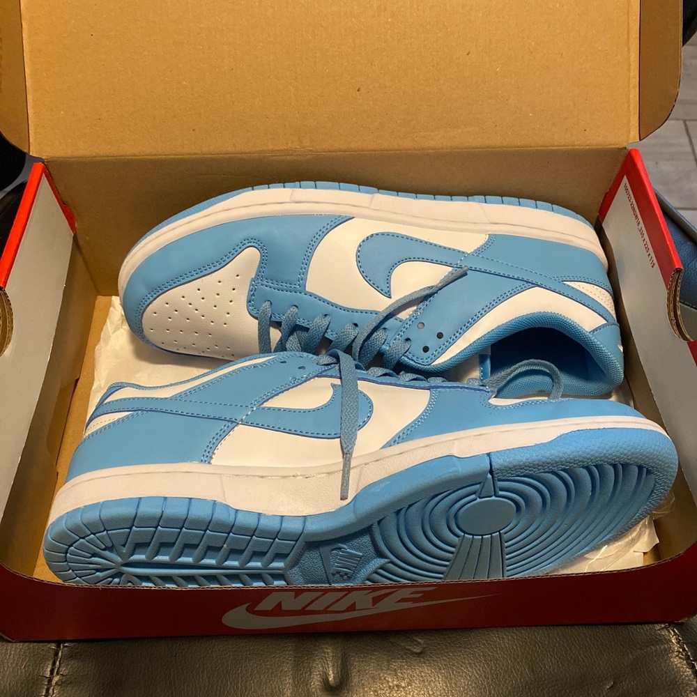 Nike dunk low Unc 9.5